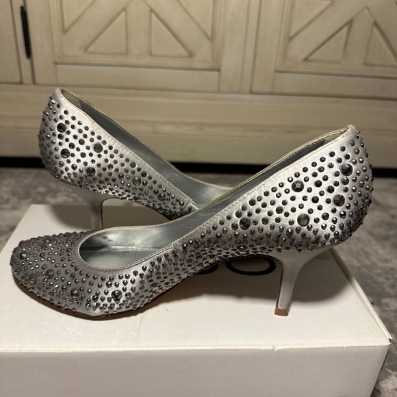 ALDO Silver Studded Kitten Heels (Size 8) - Picture 1 of 7
